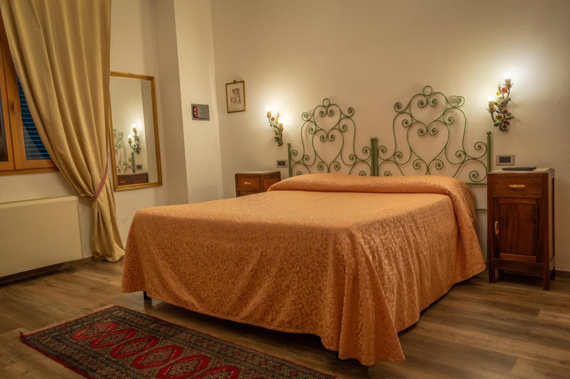 Hotel La Fonte Del Cerro ซาตูร์เนีย ภายนอก รูปภาพ